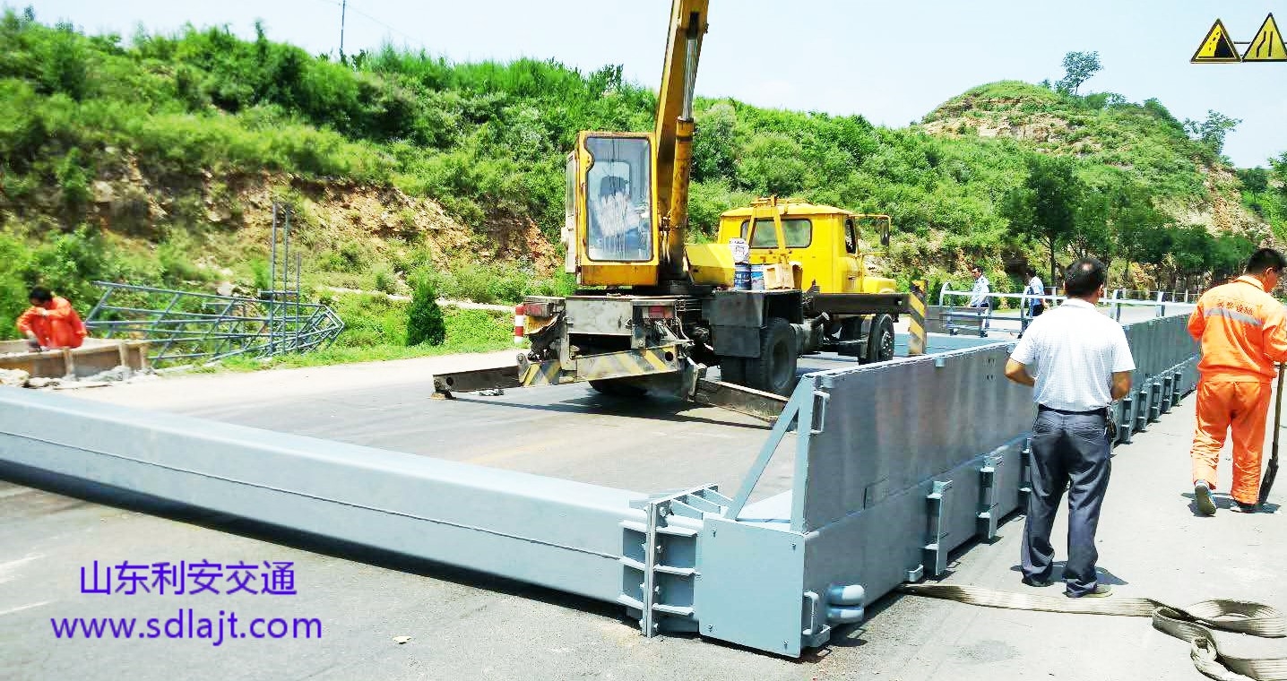 沂源顯示屏龍門(mén)架